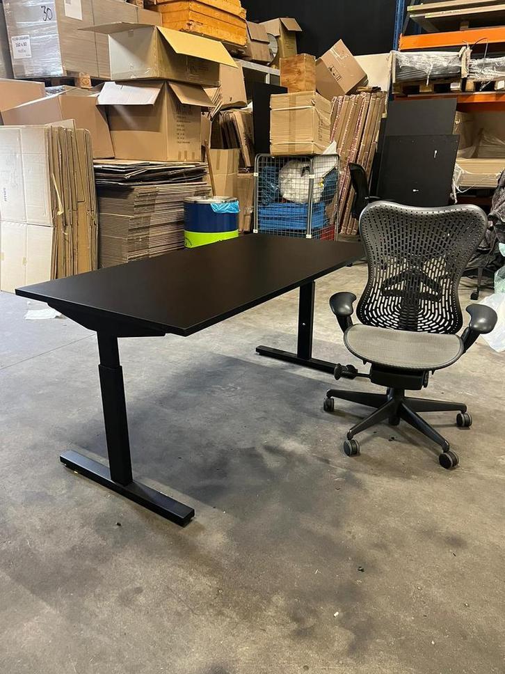 Grote Voorraad Verstelbare Bureaus | Incl. Verzending, Huis en Inrichting, Bureaus, Bureau, Nieuw, Elektrisch, In hoogte verstelbaar
