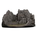 PRE-ORDER Lord of the Rings Statue Helm's Deep 27 cm