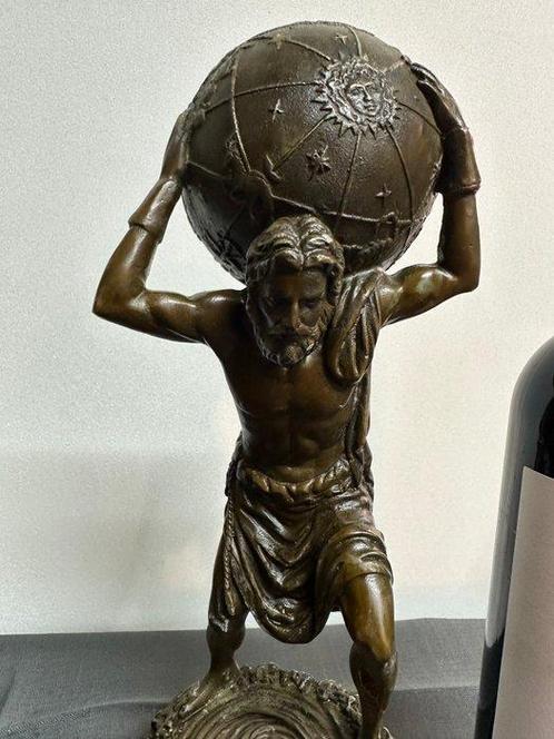 Figuur - Atlas mit der Weltkugel - Brons, Marmer, Antiek en Kunst, Curiosa en Brocante