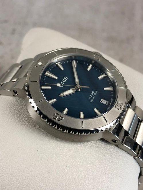 Oris - Aquis Date Automatic - 01 733 7770 4155-07 8 18 05P -, Sieraden, Tassen en Uiterlijk, Horloges | Heren