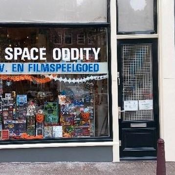 Pokemon speelgoed bij A Space Oddity ; winkel in Amsterdam