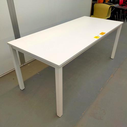 ZEER DEGELIJKE kantoortafel wit NIEUW - 240x120 cm, Zakelijke goederen, Kantoor en Winkelinrichting | Kantoormeubilair en Inrichting