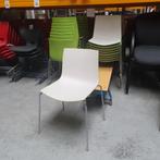 Arper Catifa 46 design stoel - wit/groen kunststof, Huis en Inrichting, Stoelen, Ophalen of Verzenden, Nieuw