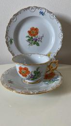 Meissen - Kop en schotel (3) - Porselein - Om een vreemde, Antiek en Kunst