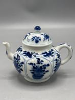 Theepot - Porselein - Kangxi (1662-1722)