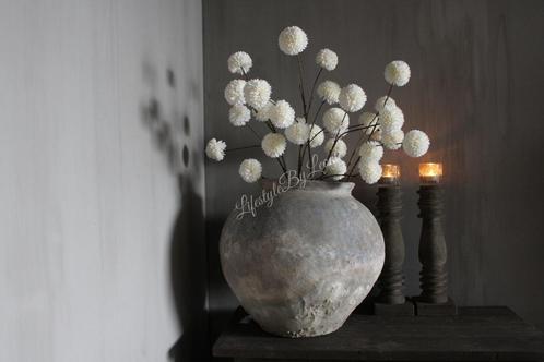 Namaak Pompom tak grote bollen white 98 cm, Huis en Inrichting, Woonaccessoires | Kunstplanten en Kunstbloemen, Nieuw, Ophalen of Verzenden
