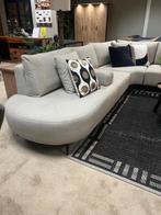 Showmodel hoekbank incl. hoofdsteun van 2399.- nu 1395.-, Huis en Inrichting, Verzenden, Nieuw, Stof