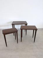 Set bijzettafels - Hout - Set van drie stapelbare tafeltjes.