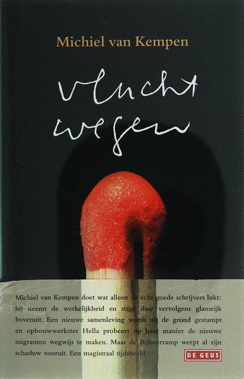 Vluchtwegen 9789044508192 Michiel van Kempen, Boeken, Romans, Gelezen, Verzenden