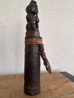 Bamboe koker in Dayak stijl - Indonesië (Zonder, Antiek en Kunst