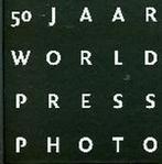 50 jaar World Press Photo 9789012109185 K. Engelbrecht, Boeken, Kunst en Cultuur | Fotografie en Design, Verzenden, Zo goed als nieuw