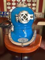 Duikhelm - UNIQUE DIVING HELMET AND LAMP - Staal, Emaille,