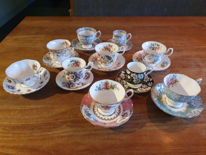Royal Albert - Kop en schotel (10) - Enchantment en andere., Antiek en Kunst, Antiek | Meubels | Tafels
