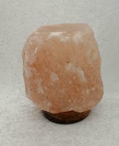 Himalaya zoutsteen lamp wit  of oranje. UITVERKOOP!, Huis en Inrichting, Lampen | Tafellampen, Nieuw, Overige materialen, Minder dan 50 cm