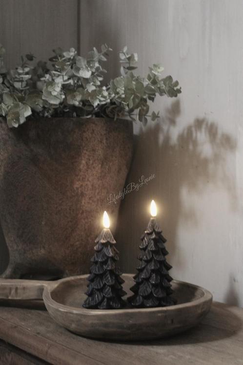 Kerstboom LED kaars black 15 cm, Huis en Inrichting, Woonaccessoires | Kandelaars en Kaarsen, Nieuw, Ophalen of Verzenden