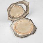 Zilver Poederdoosje, Ophalen
