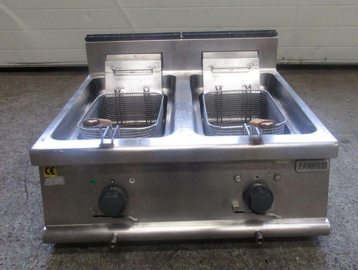 Dubbele friteuse Zanussi, frituurpan B70 x D73 x H28cm, Witgoed en Apparatuur, Frituurpannen, Gebruikt
