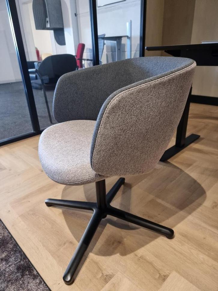 Rim Winx kuipstoel, model WX880.01, Zakelijke goederen, Kantoor en Winkelinrichting | Kantoormeubilair en Inrichting, Stoel, Nieuw in verpakking