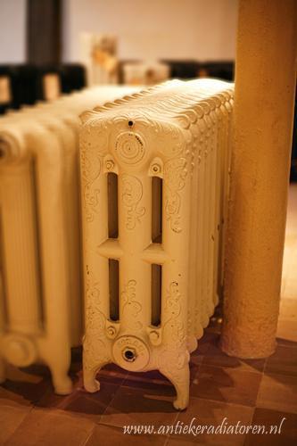 Het Oude Huis voor antieke radiatoren, Doe-het-zelf en Verbouw, Verwarming en Radiatoren, 800 watt of meer, Gebruikt, Radiator
