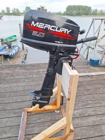Mercury 5 PK kortstaart tweetakt met weinig vaaruren beschikbaar voor biedingen
