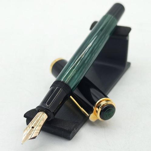Pluma estilográfica - Pelikan - M400 - Zonder Minimumprijs -, Verzamelen, Pennenverzamelingen