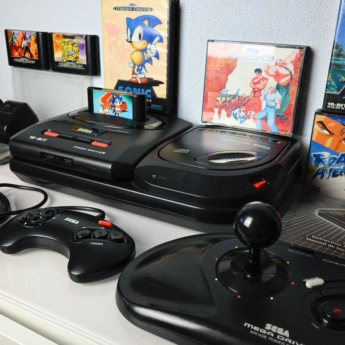 Sega - MEGA-CD II + MEGA DRIVE II console - ARCADE STICK -, Spelcomputers en Games, Spelcomputers | Overige Accessoires