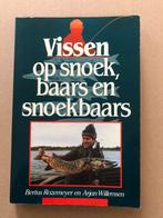 Vissen op snoek, baars en snoekbaars - vrij zeldzaam, Ophalen of Verzenden, Gelezen, Watersport en Hengelsport