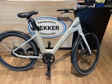 Hercules Civit 50cm beige beschikbaar voor biedingen