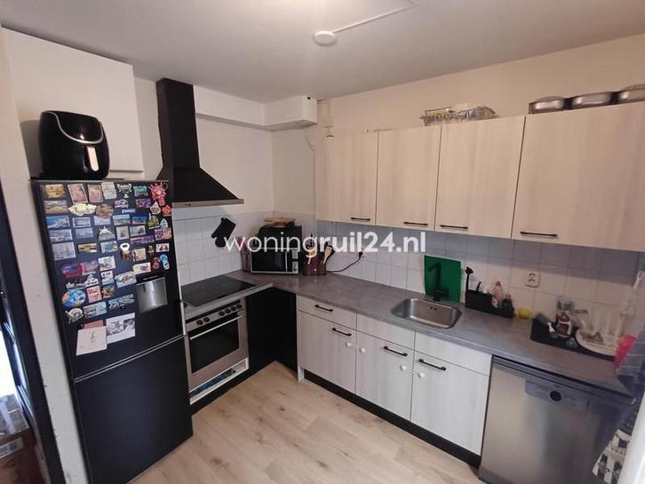 Woningruil - Hoogeveenstraat 15 - 3 kamers en Flevoland, Huizen en Kamers, Woningruil, Flevoland