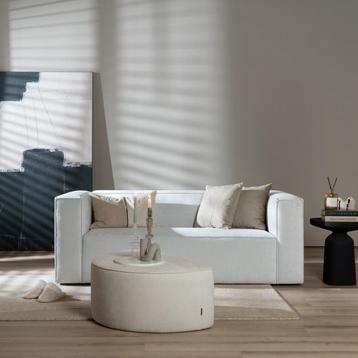 40% Korting: Scandinavische bank Memphis 2,5-zits off white beschikbaar voor biedingen