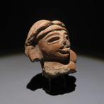 Maya Terracotta Hoofdfiguur. ca. 450 - 650 na Christus. 6,2