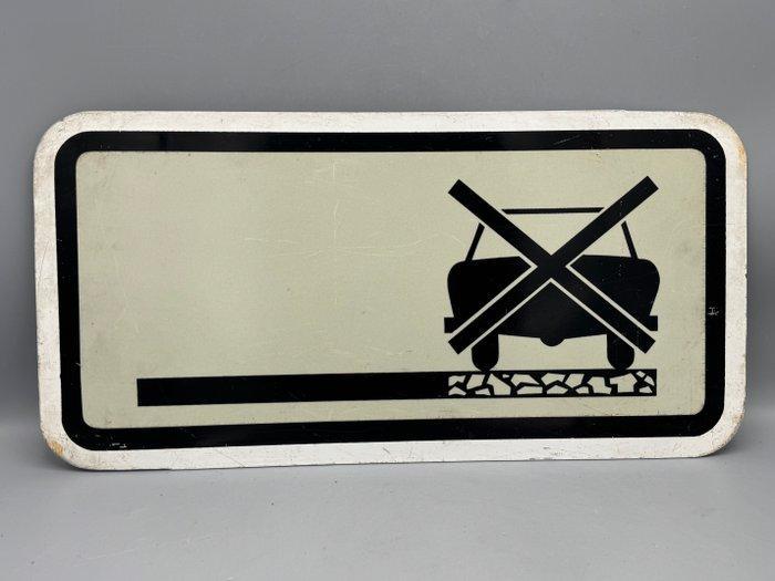 Verkeersbord - Plaque - Metaal, Antiek en Kunst, Antiek | Wandborden en Tegels