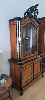 Kast - Eik, Glas - Notenhoutfineer op eiken, Antiek en Kunst