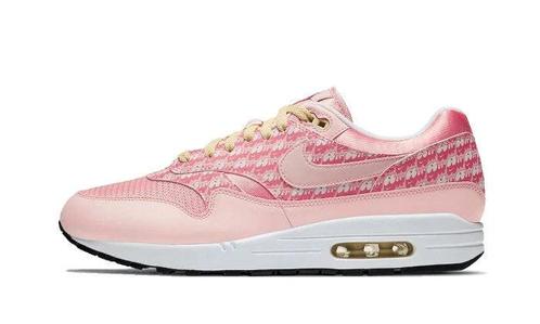 Nike Air Max 1 Strawberry Lemonade (2020) - maat 40.5, Kleding | Dames, Schoenen, Sneakers of Gympen, Nieuw, Verzenden
