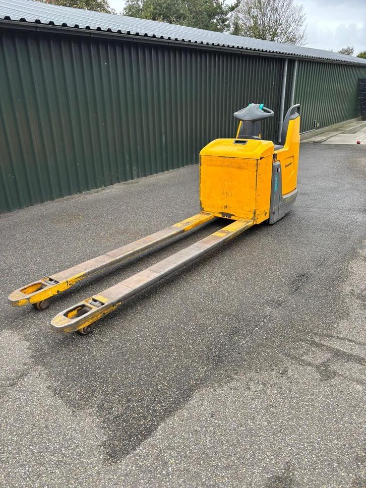 Jungheinrich ERE 225 elektrische pallettruck lange lepels, Doe-het-zelf en Verbouw, Palletwagens en Pompwagens, Nieuw