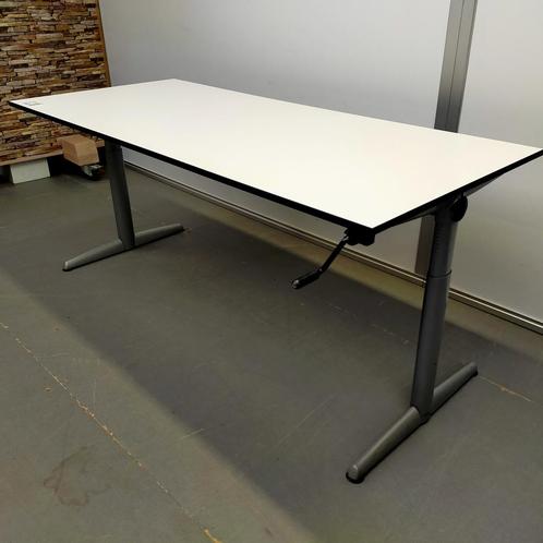 Ahrend 500 slingerbureau - 180x80 cm, Huis en Inrichting, Bureaus, Ophalen of Verzenden