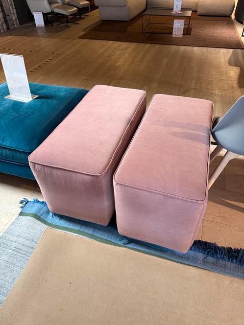 Poef hocker Blocks velvet roze 2 stuks - 50% Extra korting, Huis en Inrichting, Banken | Voetenbanken en Poefen, Nieuw, Stof, Rechthoekig