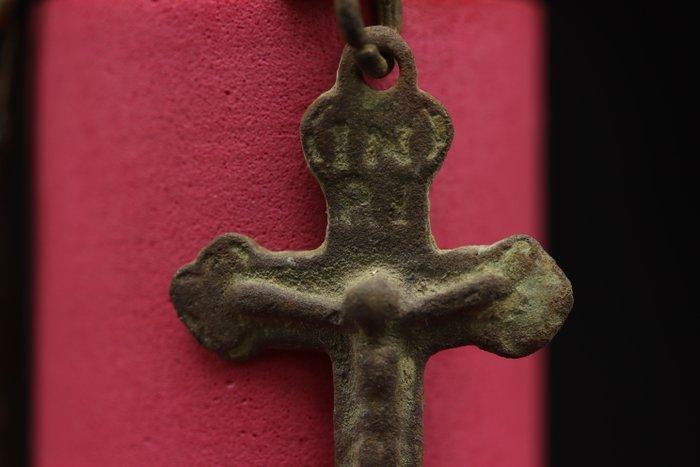 Middeleeuws (Gothic) - Bronzen versierde kruis - Relikwie -, Antiek en Kunst, Antiek | Overige Antiek