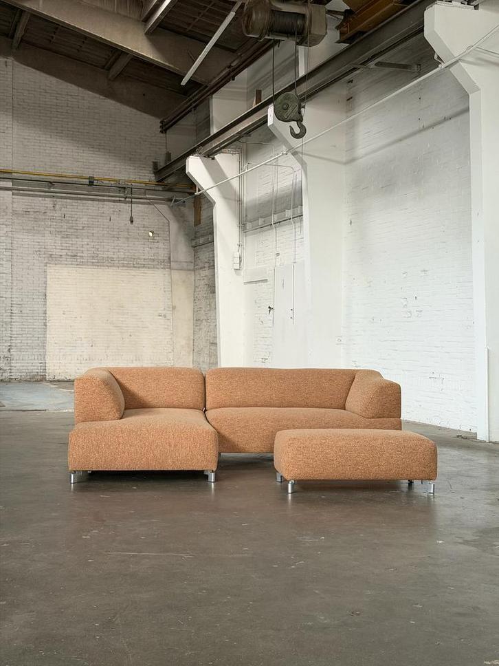 Leolux Faya Lobi + Hocker | Cognac (NIEUWSTAAT), Huis en Inrichting, Banken | Bankstellen, 250 tot 300 cm, 150 cm of meer, Hoekbank