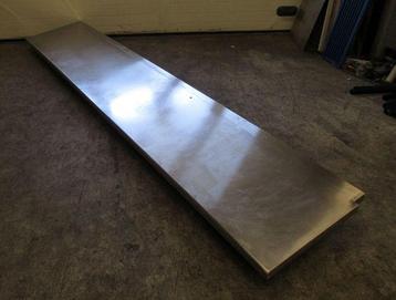 RVS Werkblad 135,5cm en 375cm beschikbaar voor biedingen