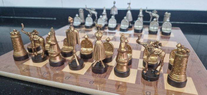 Schaakspel - Ajedrez de Colección de Lujo de Salvador Dalí -, Antiek en Kunst, Curiosa en Brocante