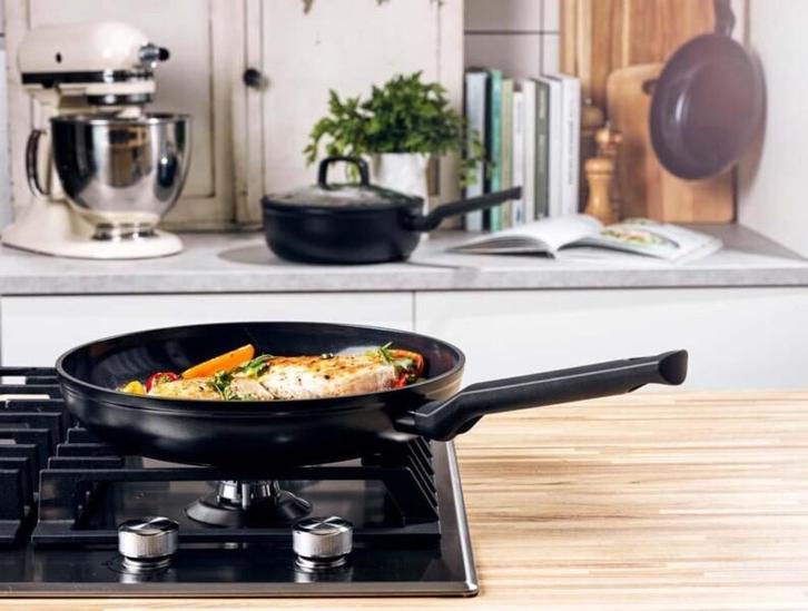BK Easy Induction Ceramic Koekenpan - Ø28 cm - PFAS-vrij..., Huis en Inrichting, Keuken | Potten en Pannen, Verzenden