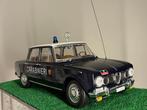 1:8 - Modelauto - Alfa Romeo Giulia Carabinieri, Nieuw