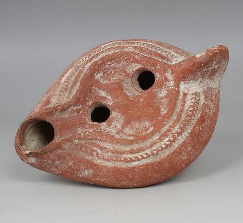 Chrisitian Terracotta Olie lamp, Type Bussière E VIII 8, Verzamelen, Mineralen en Fossielen