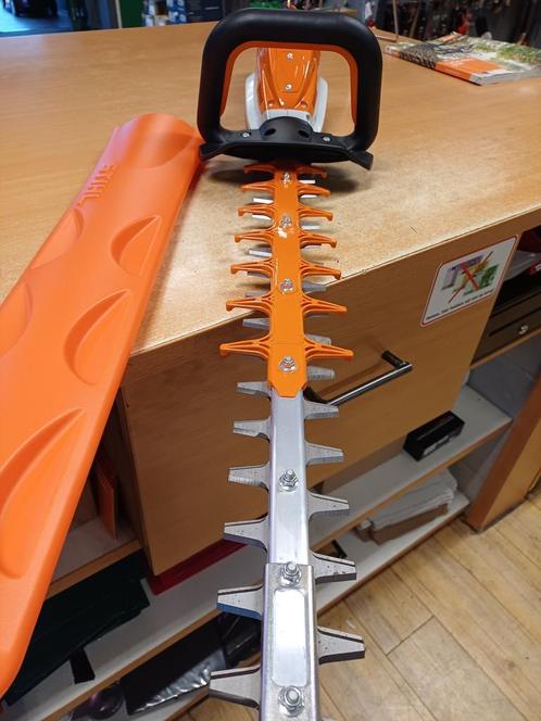 STIHL HSA 94 R / HSA 130 R accu heggenschaar (Aanbieding), Tuin en Terras, Heggenscharen, Zo goed als nieuw, Accu, Verzenden