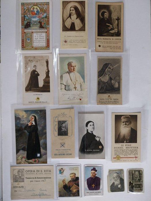 Relikwie (15) - Papier, Textiel - 20e eeuw - Collectie van, Antiek en Kunst, Antiek | Boeken en Bijbels