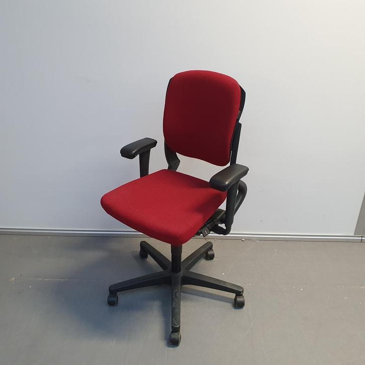 Ahrend 230 bureaustoelen - rode stof, Huis en Inrichting, Bureaustoelen, Ophalen of Verzenden