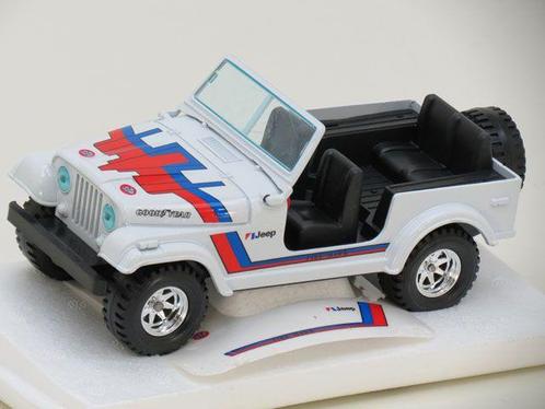 Burago 9103 Laredo Jeep CJ5 1:24 (GSdcc, Personen) (GSdcc), Hobby en Vrije tijd, Modelbouw | Figuren en Diorama's, Nieuw, Ophalen of Verzenden