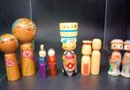 Vijftien vintage kokeshi (volkskunst) - Hout - verschillende, Antiek en Kunst, Curiosa en Brocante