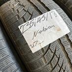4 x Nokian 235-45-18 Winterbanden 7mm, 18 inch, Gebruikt, 235 mm, Band(en)